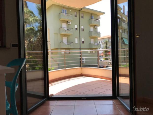 Casa Vacanze “Perla Del Circeo” Lägenhet Sabaudia Exteriör bild